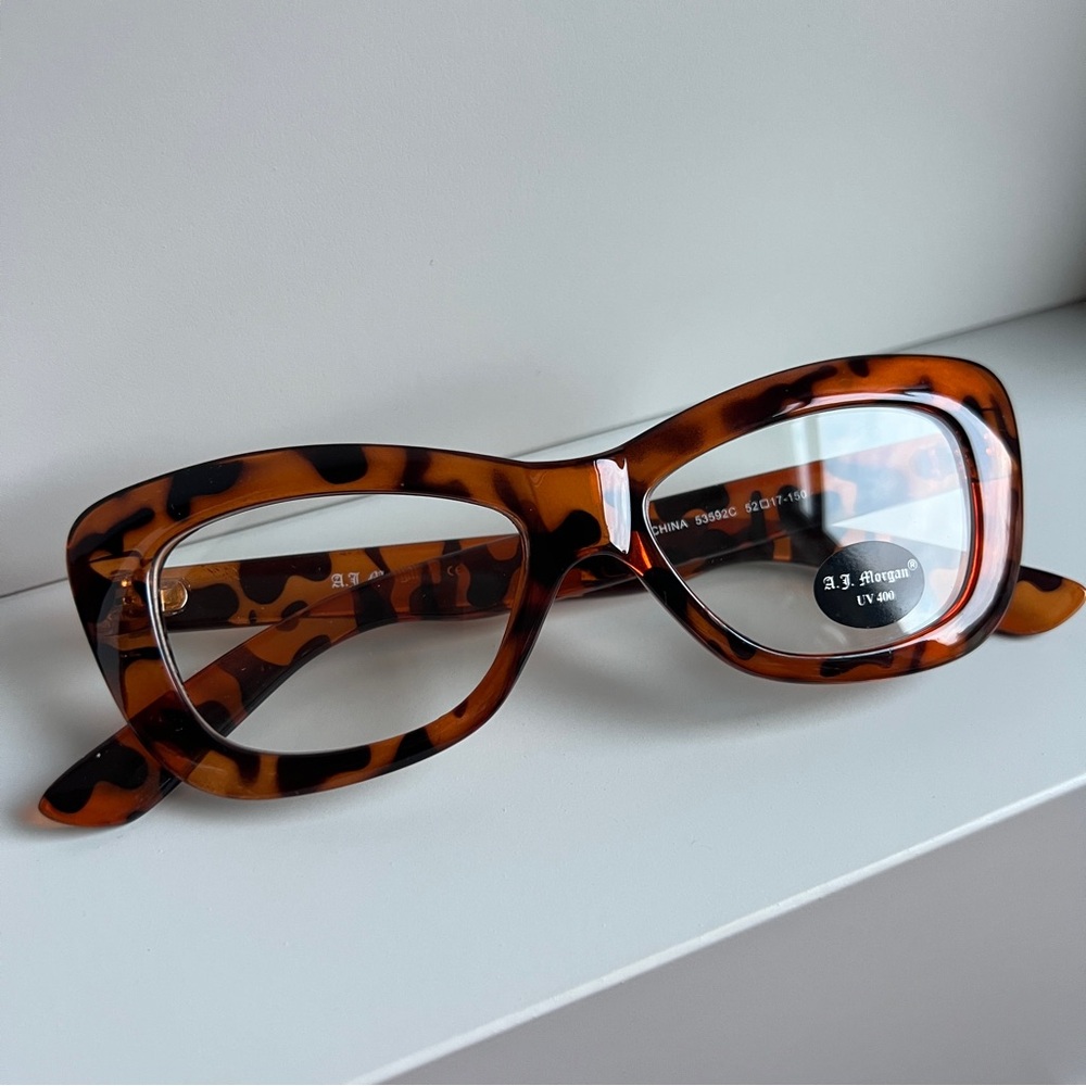 AJ Morgan brown tortoise oval cateye clear lens glasses